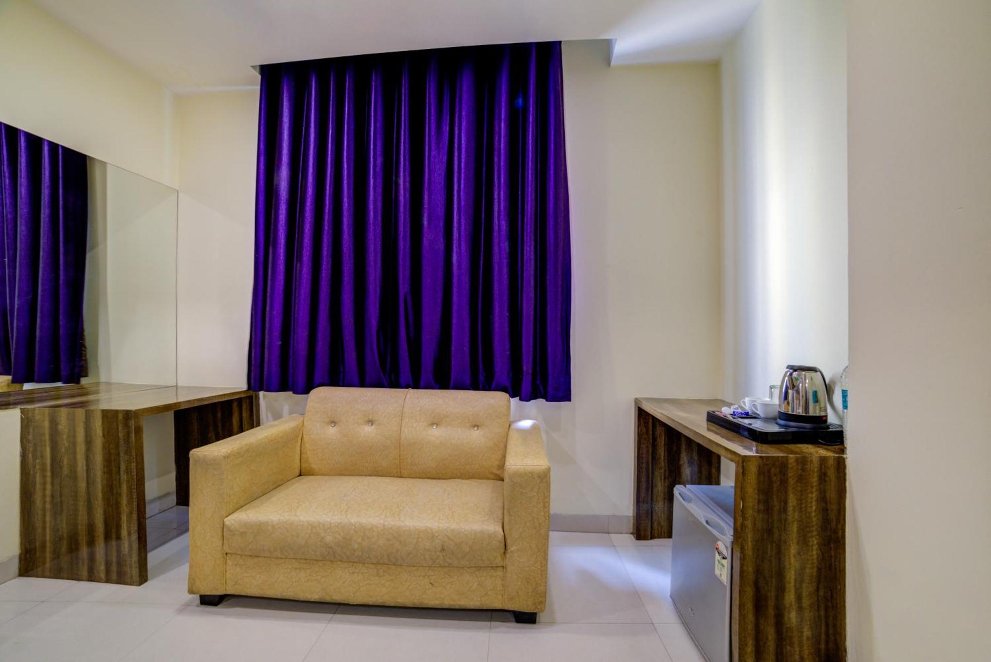Hotel Smart Plaza By Smart Group New Delhi Exterior foto