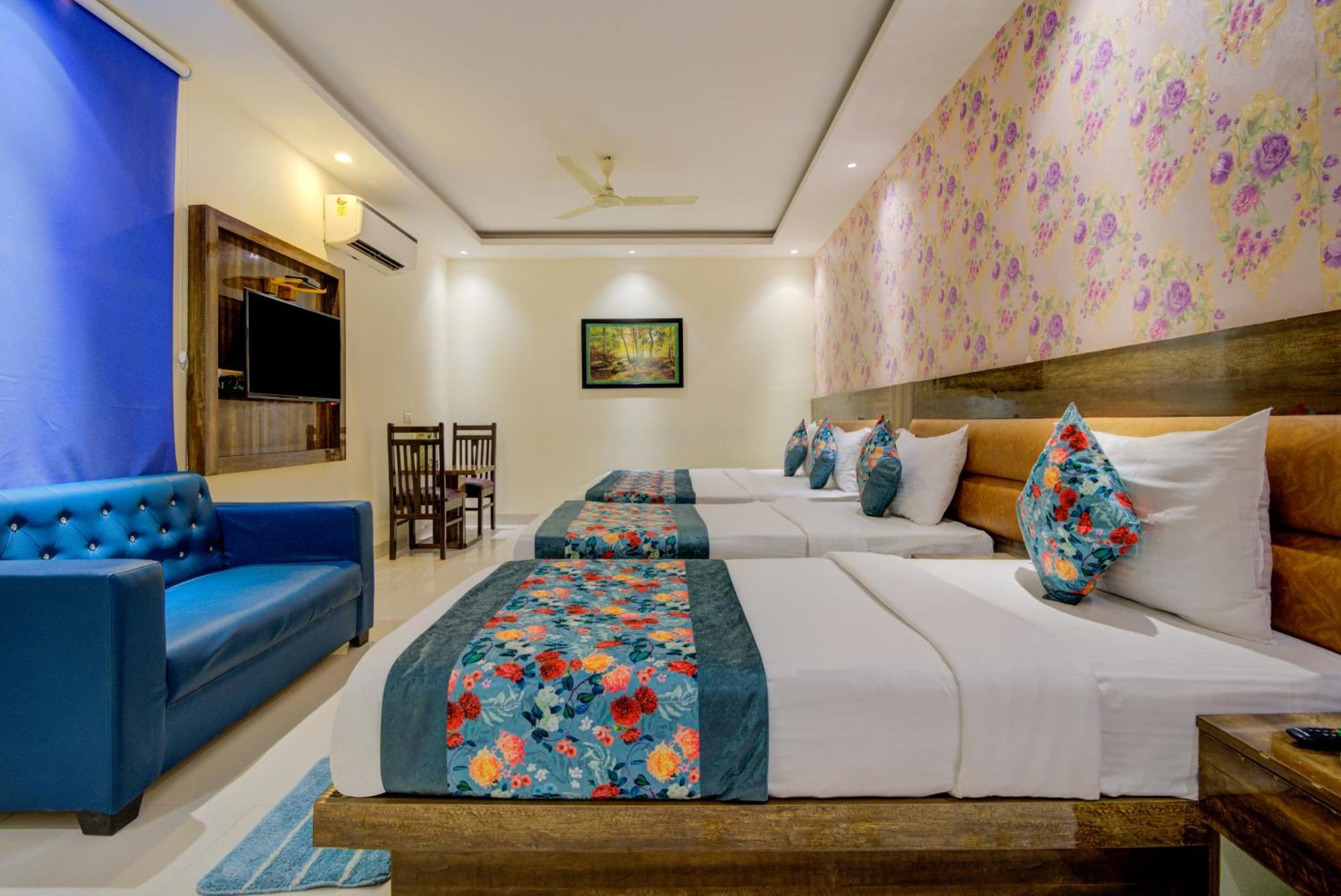 Hotel Smart Plaza By Smart Group New Delhi Exterior foto