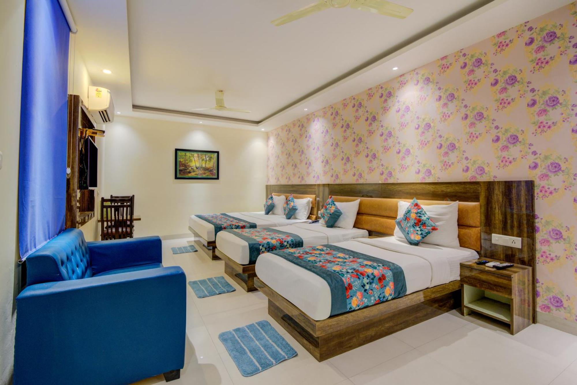 Hotel Smart Plaza By Smart Group New Delhi Exterior foto